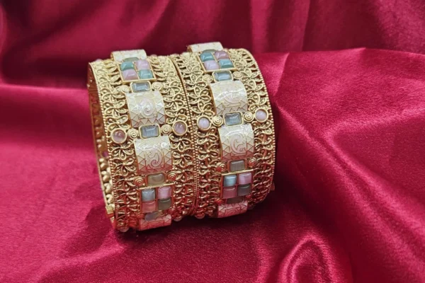 Royal Rajwadi Bangles – Classic Bridal Jewellery for a Timeless Look