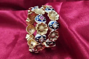 Royal Rajwadi Bangles - Exquisite Traditional Craftsmanship for Weddings